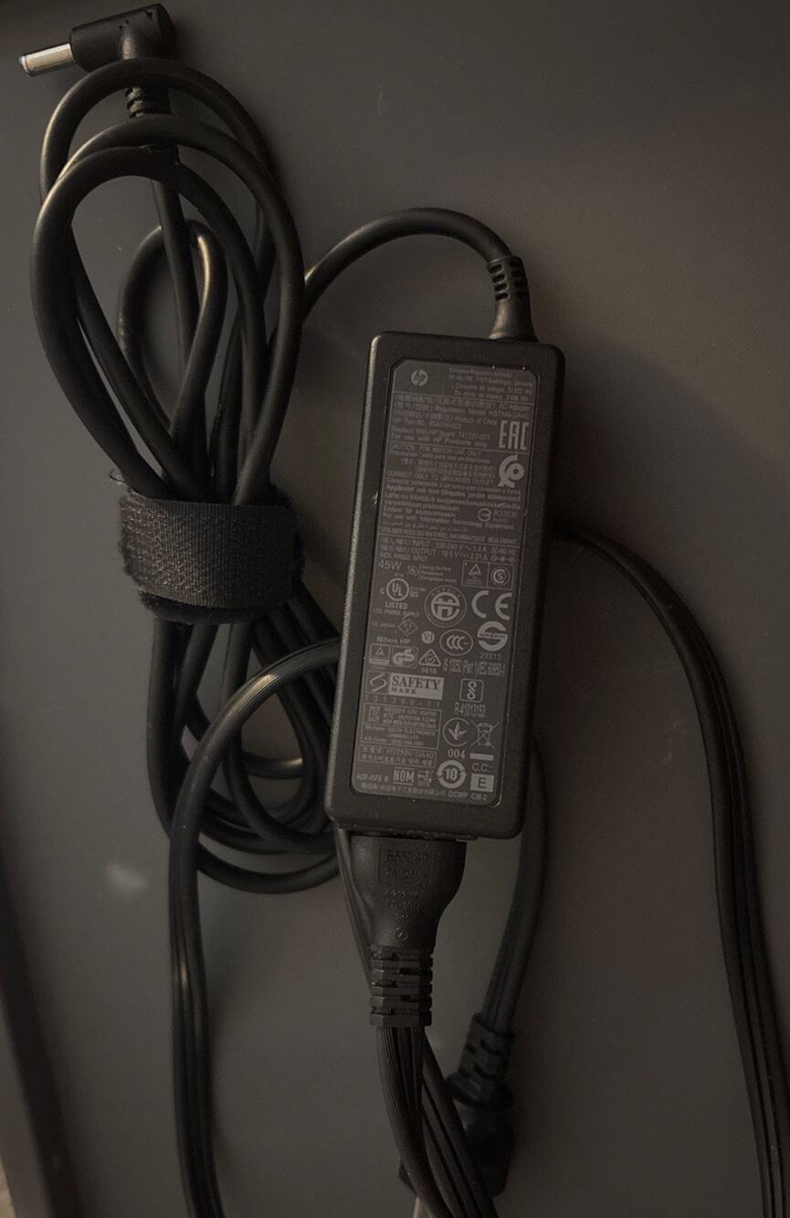 Hp AC Adapter Model HSTNN-DA40
